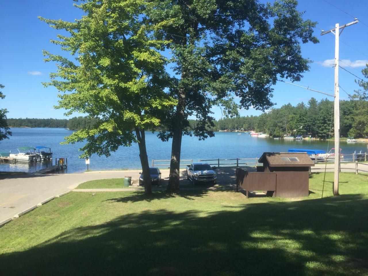 Clear Lake Resort West Branch Exterior foto